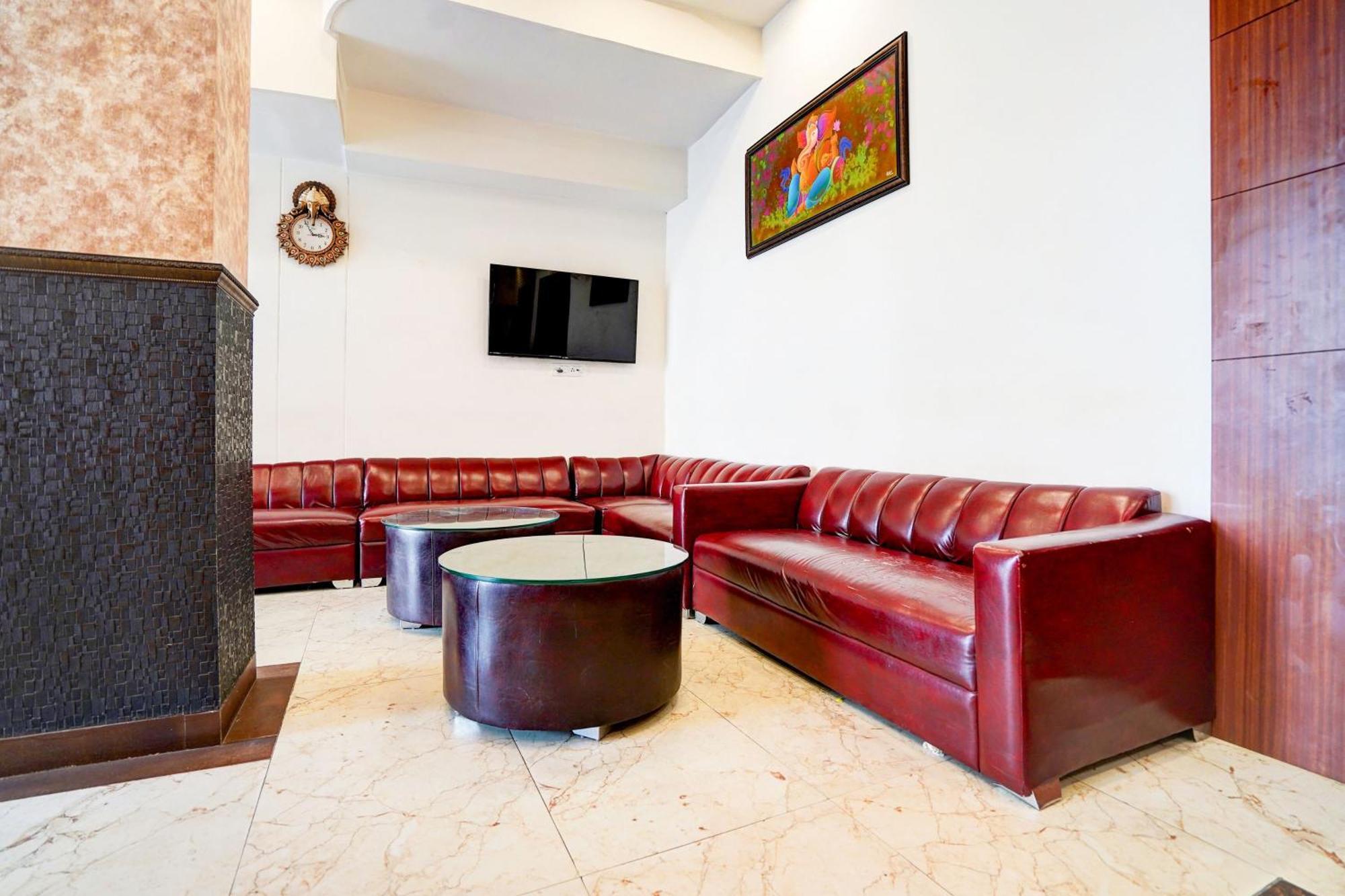 Townhouse Ram Katora Near Vishwanath Temple Formerly Sv Grand Hotel Benares Buitenkant foto